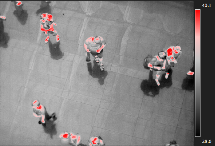 人群復(fù)雜環(huán)境下利用紅外熱像儀可以進(jìn)行人群安全檢疫