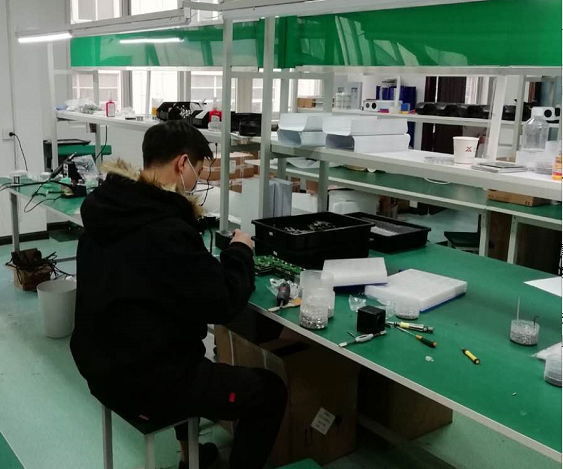 武漢格物優(yōu)信搶生產(chǎn)搶時間搶人員，加快滿足需求