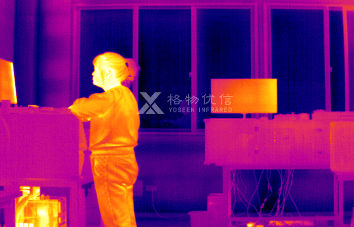 IIC熱像儀在化學(xué)實(shí)驗(yàn)室的獨(dú)特作用